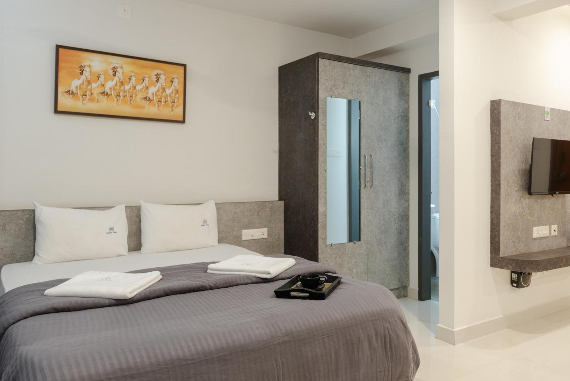 Manipal Atalia Service Apartments Exteriör bild